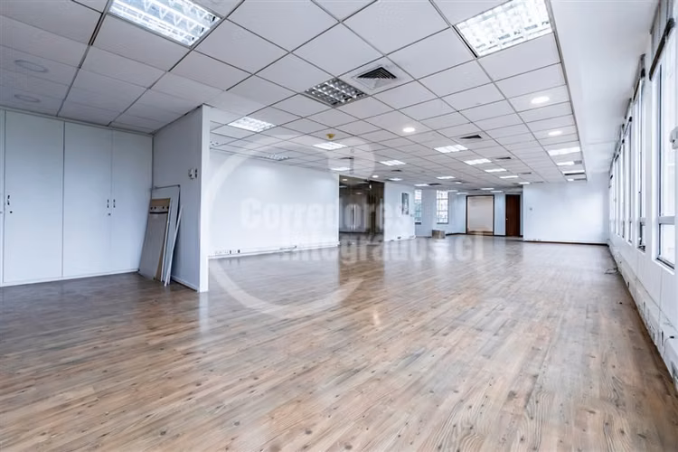 Oficina en venta en Huechuraba C.Empresarial 291m2 6 Estac