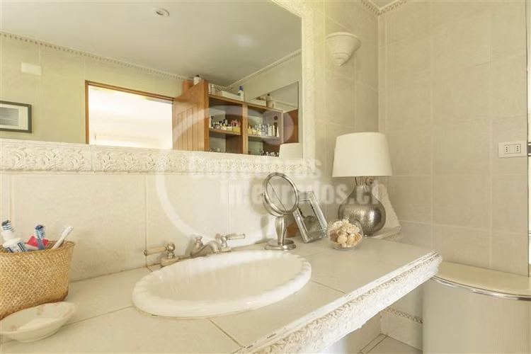 Casa en venta en Colina Chicureo ESPECTACULAR