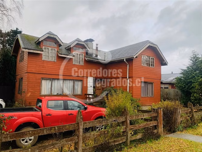 Casa en venta de 6 dorm. en Frutillar