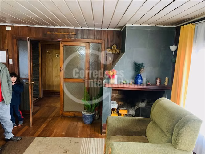Casa en venta de 6 dorm. en Frutillar