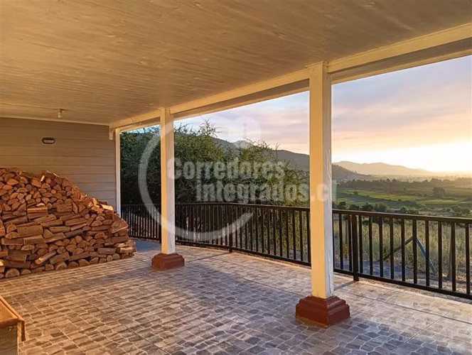 Parcela con casa en venta en Lolol