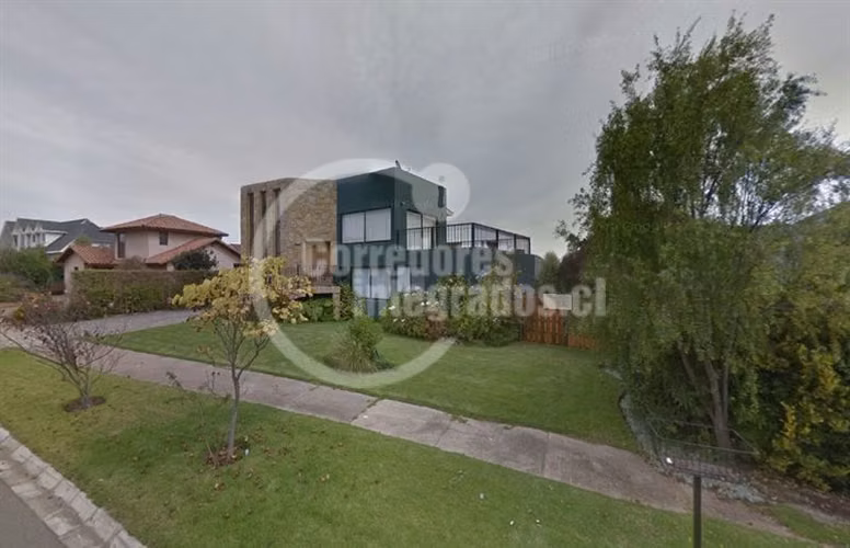 Casa en venta de 4 dorm. en Santo Domingo Oportunidad