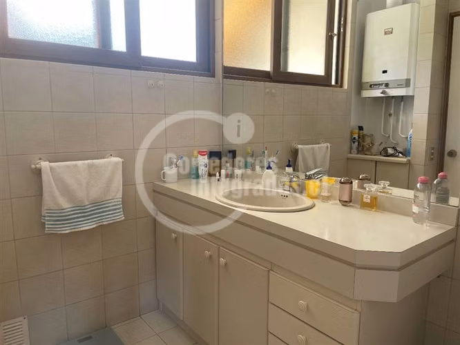 Casa en venta de 4 dorm. Lo Barnechea - Imagen 13