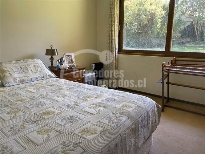 Casa en venta de 4 dorm. Lo Barnechea - Imagen 12