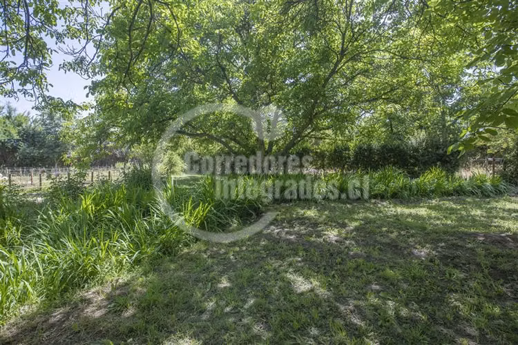 Parcela en venta en Pirque Espectacular