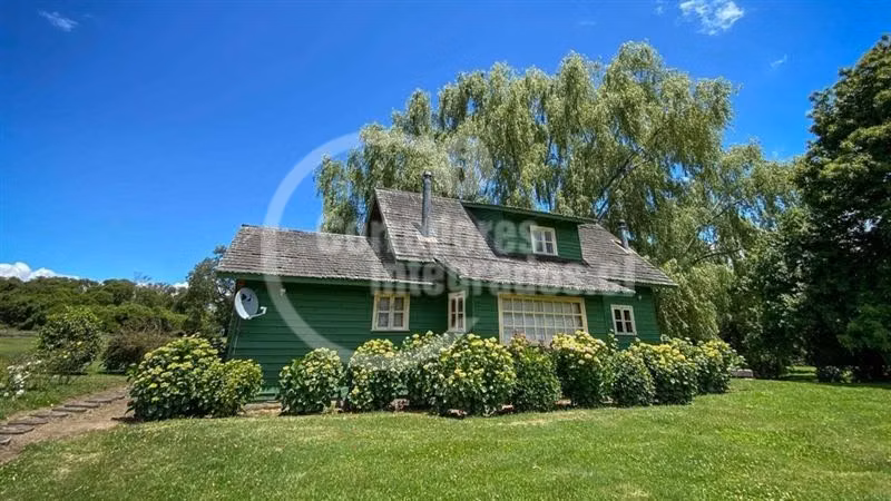 Casa en venta de 7 dorm. en Futrono