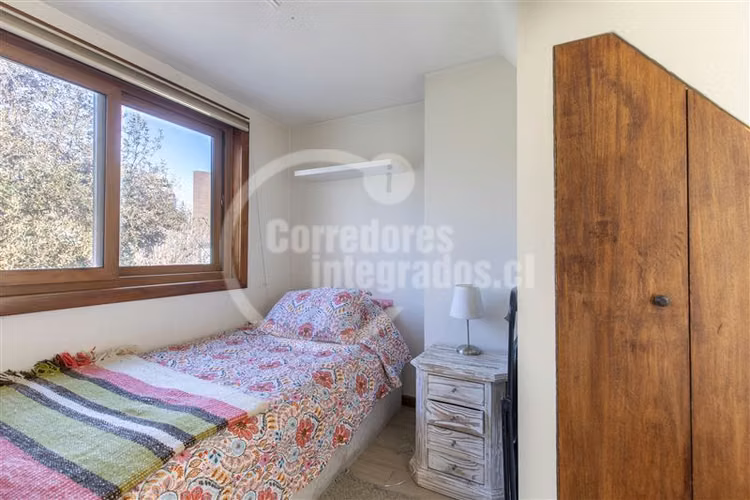 Casa en venta 5 Dormitorios en Barrio El Golf, Las Condes