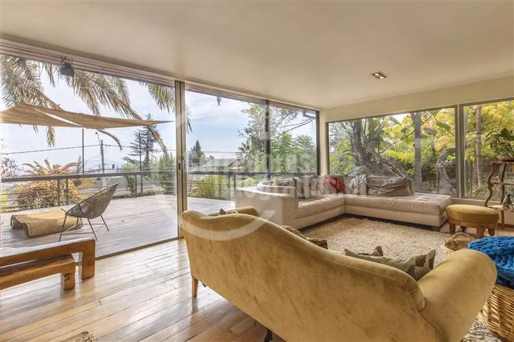 Casa en Venta de 5 dormitorios en condominio La Reina