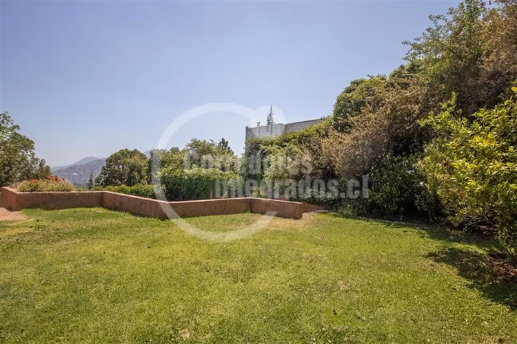Casa en venta de 6 dorm. en Las Condes