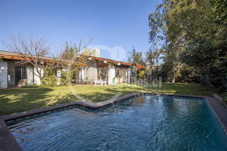 Casa en venta en Vitacura - Imagen 2