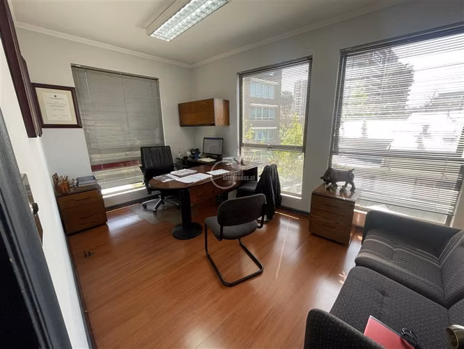 Oficina en venta en Providencia