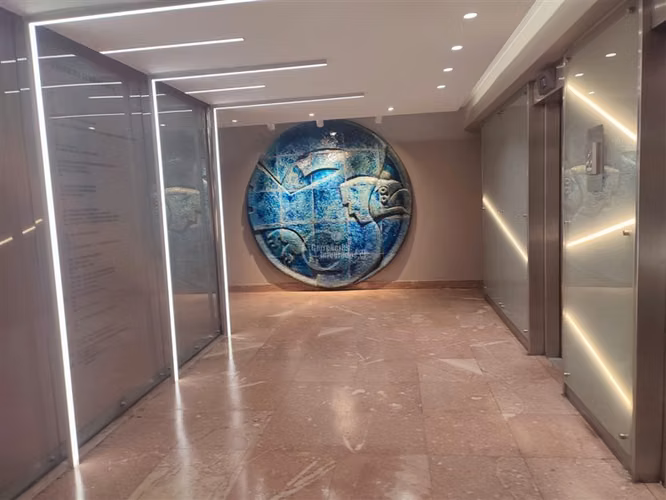 Oficina en arriendo edificio Terracota Drugstore
