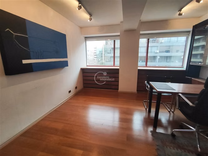Oficina en arriendo edificio Terracota Drugstore