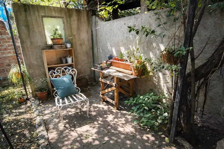Casa en venta de 5 dorm. 417 M de terreno La Reina