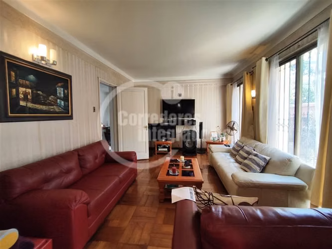 Casa en venta de 7 dorm. en Providencia - Imagen 11
