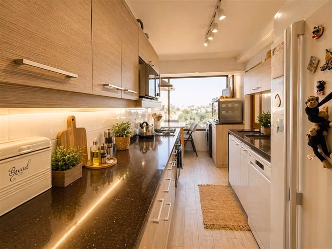 Departamento en venta de 4 dorm. en Raúl Labbé Lo Barnechea