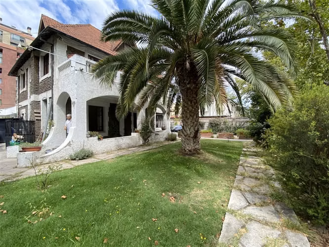Casa en venta de 6 dorm. en San Miguel