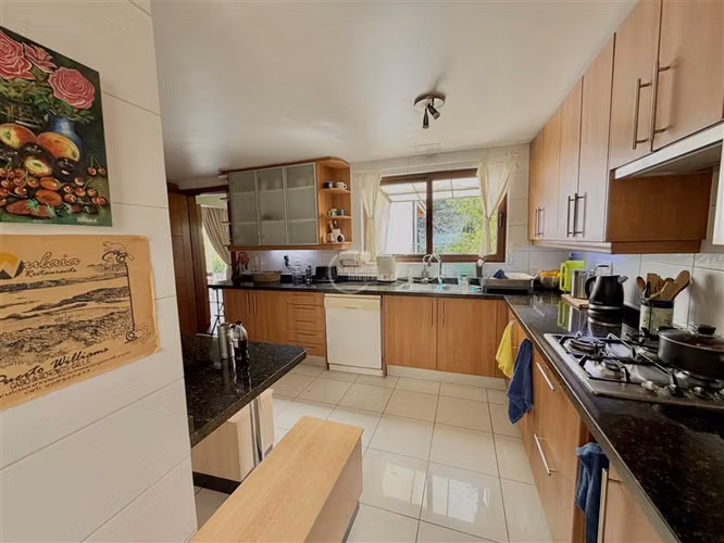 Casa en venta de 6 dorm. San Carlos de Apoquindo