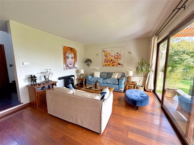Casa en venta de 6 dorm. San Carlos de Apoquindo