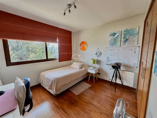 Casa en venta de 6 dorm. San Carlos de Apoquindo