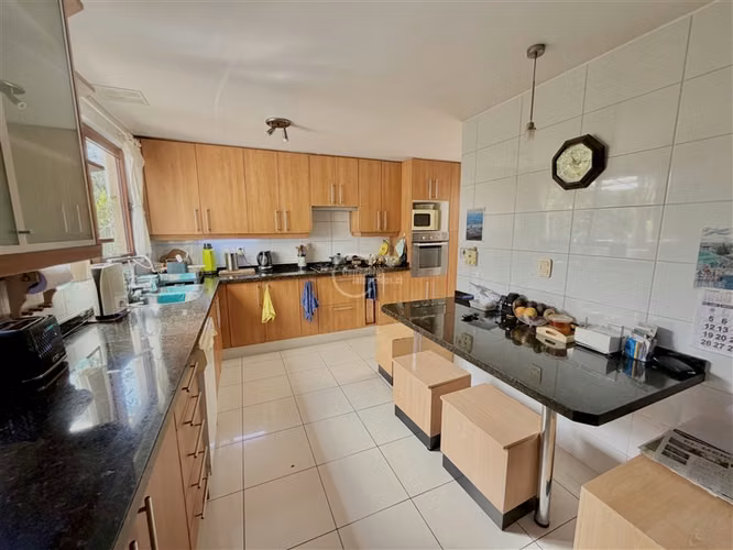 Casa en venta de 6 dorm. San Carlos de Apoquindo