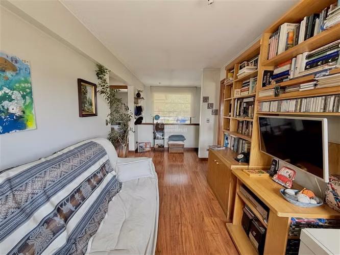 Casa en venta de 6 dorm. San Carlos de Apoquindo
