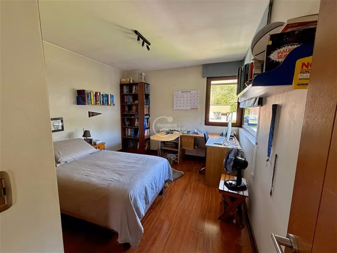 Casa en venta de 6 dorm. San Carlos de Apoquindo