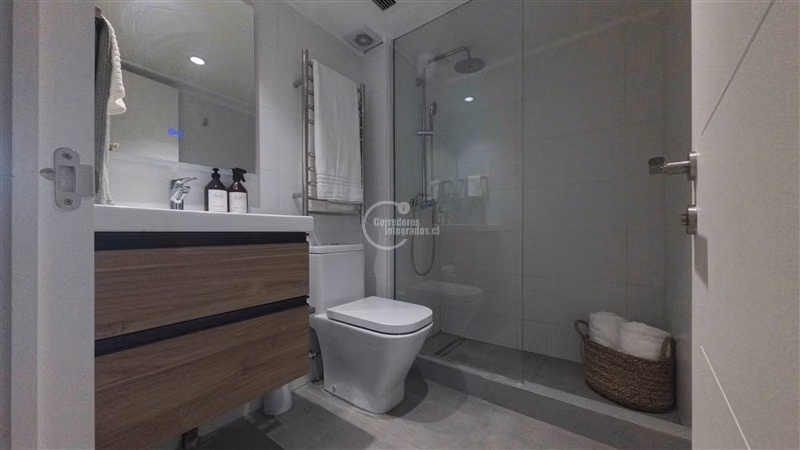 Departamento en venta de 2 dorm. en Las Condes