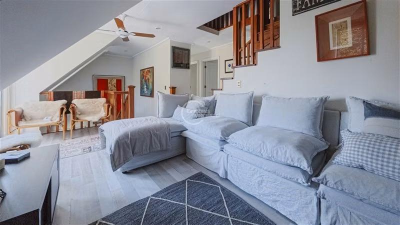 Casa en venta de 6 dorm. en Las Condes