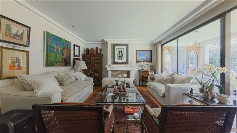 Casa en venta de 6 dorm. en Las Condes