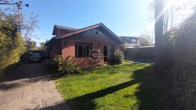 Venta casa 425 mts. en Las Condes