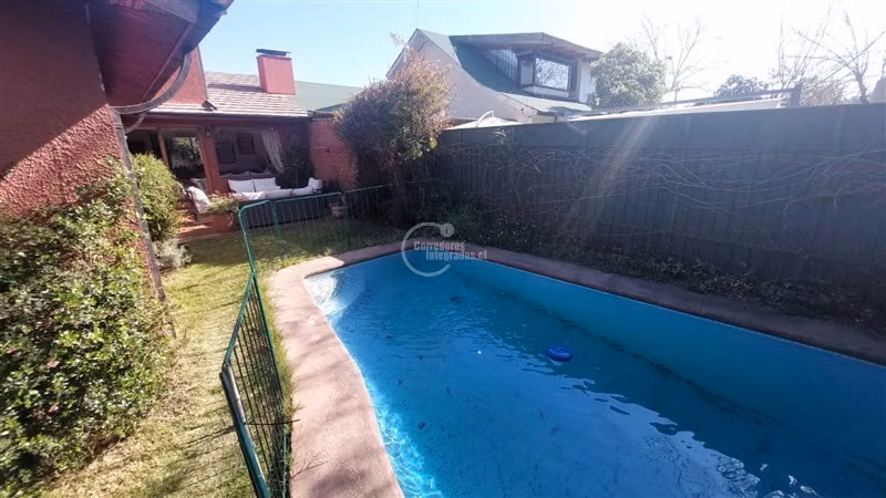 Venta casa 425 mts. en Las Condes