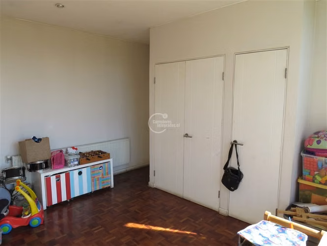 Casa en venta de 5 dorm. en Colina
