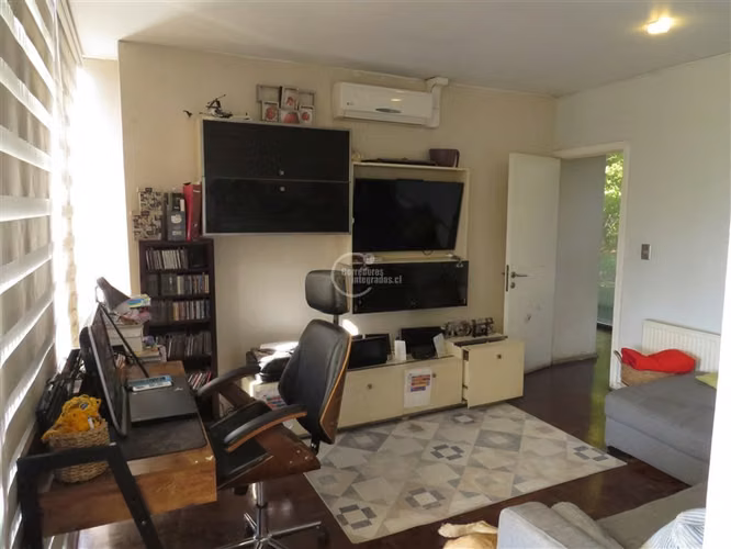 Casa en venta de 5 dorm. en Colina