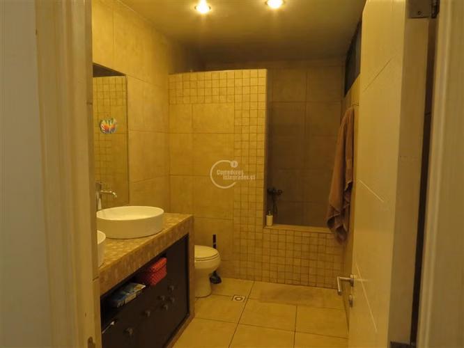 Casa en venta de 5 dorm. en Colina
