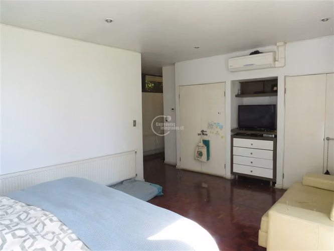 Casa en venta de 5 dorm. en Colina