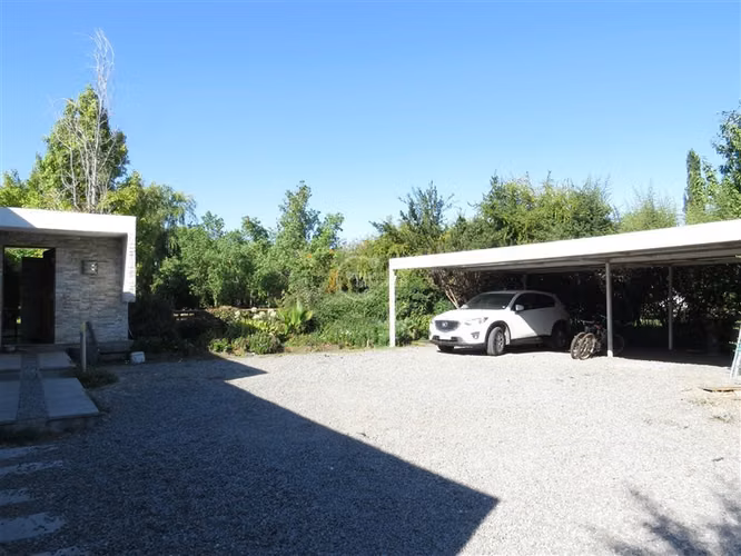 Casa en venta de 5 dorm. en Colina