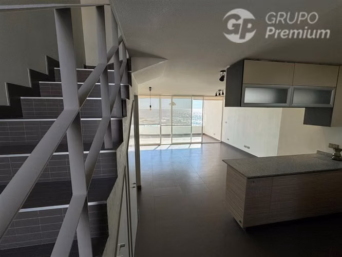 Exclusivo Dpto. Duplex en venta 3D 3B Iquique - Imagen 2
