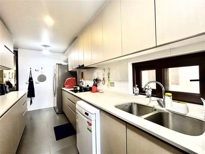 Departamento en venta de 3 dorm. en Lo Barnechea