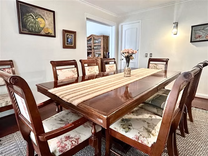 Casa en venta de 5 dorm. en Lo Barnechea