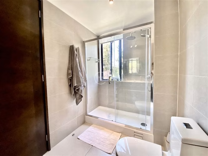 Departamento en venta de 3 dorm. en Lo Barnechea - Imagen 3