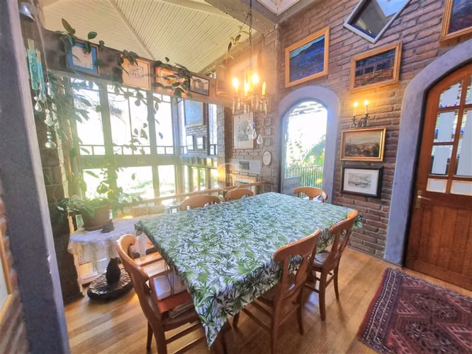 Casa venta Castillo Velasco Las Condes