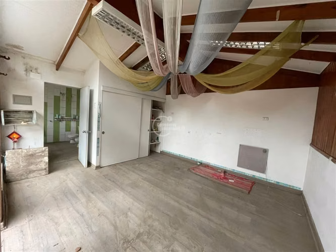 Local Comercial para remodelar Peñalolén Tobalaba / Quebrada