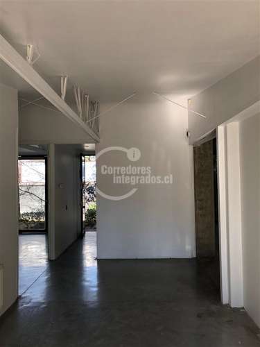 Oficina remodelada Vitacura Luis Carrera, moderna amplia - Imagen 10