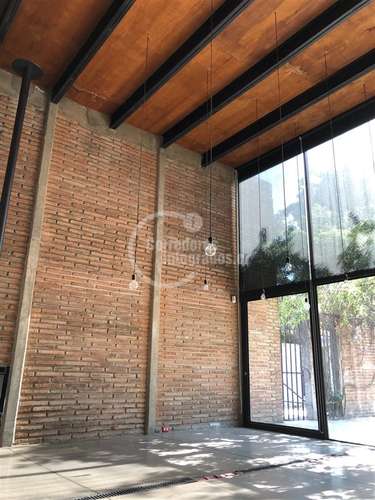 Oficina remodelada Vitacura Luis Carrera, moderna amplia - Imagen 3