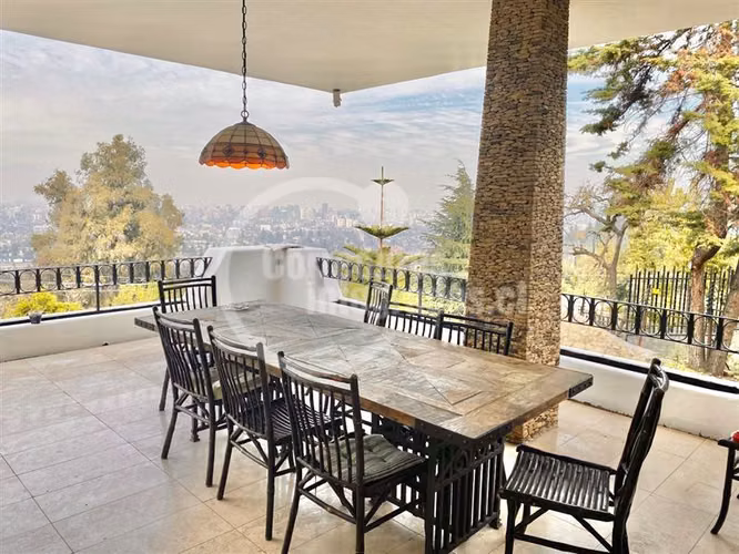 Gran Casa venta 6 dorm Lo Curro