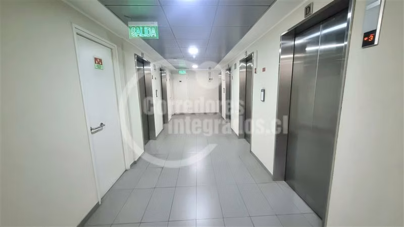 Oficina moderna en venta, Providencia, metro P. de Valdivia