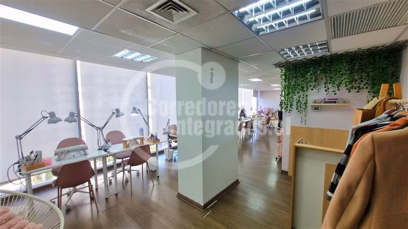 Oficina moderna en venta, Providencia, metro P. de Valdivia