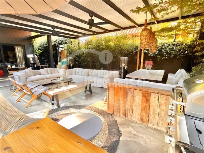 Casa en venta de 5 dorm. en Lo Barnechea