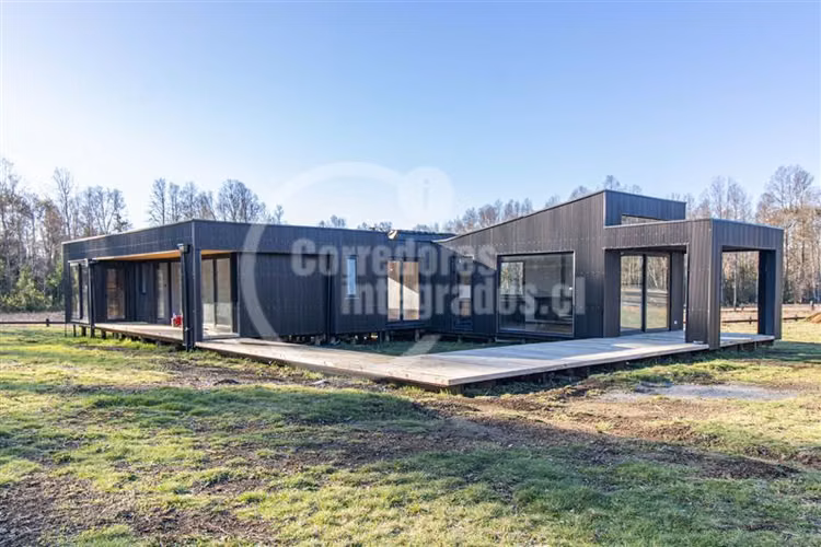 Casa en venta de 3 dorm. en Villarrica